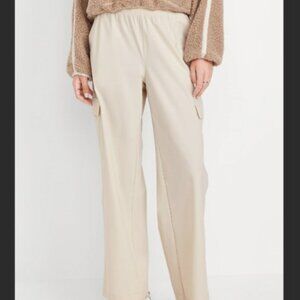 NWT Old Navy High-Waisted SleekTech Wide-Leg Cargo Pants, Color Wish Bone